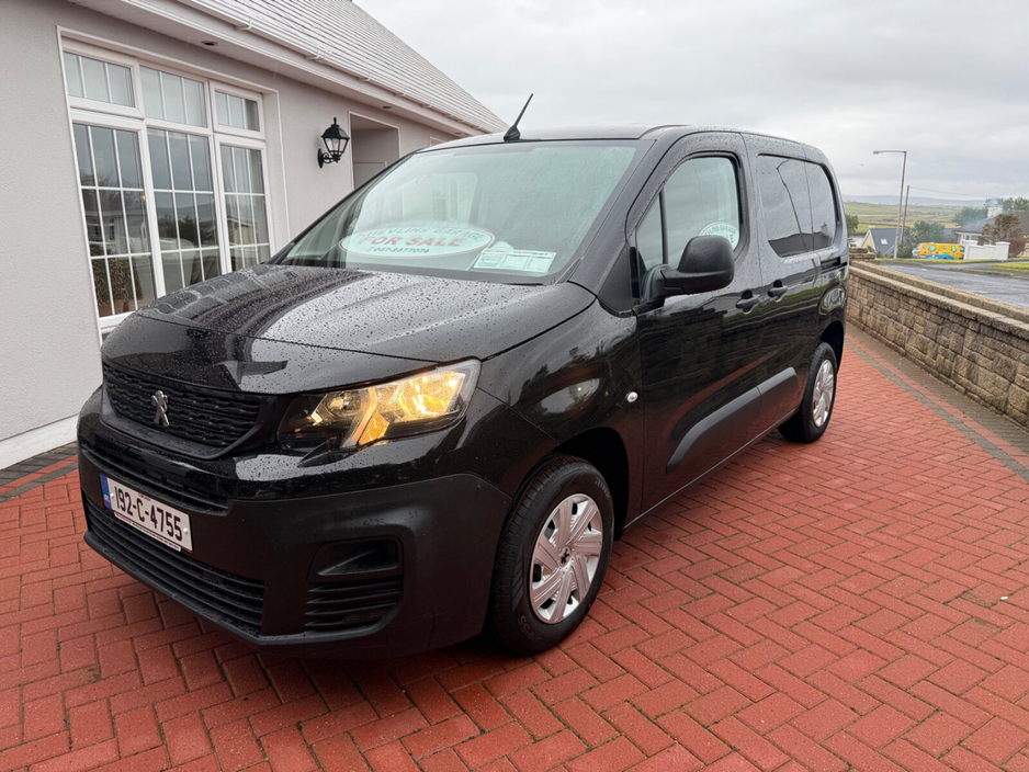2019 Peugeot Partner  €12,495