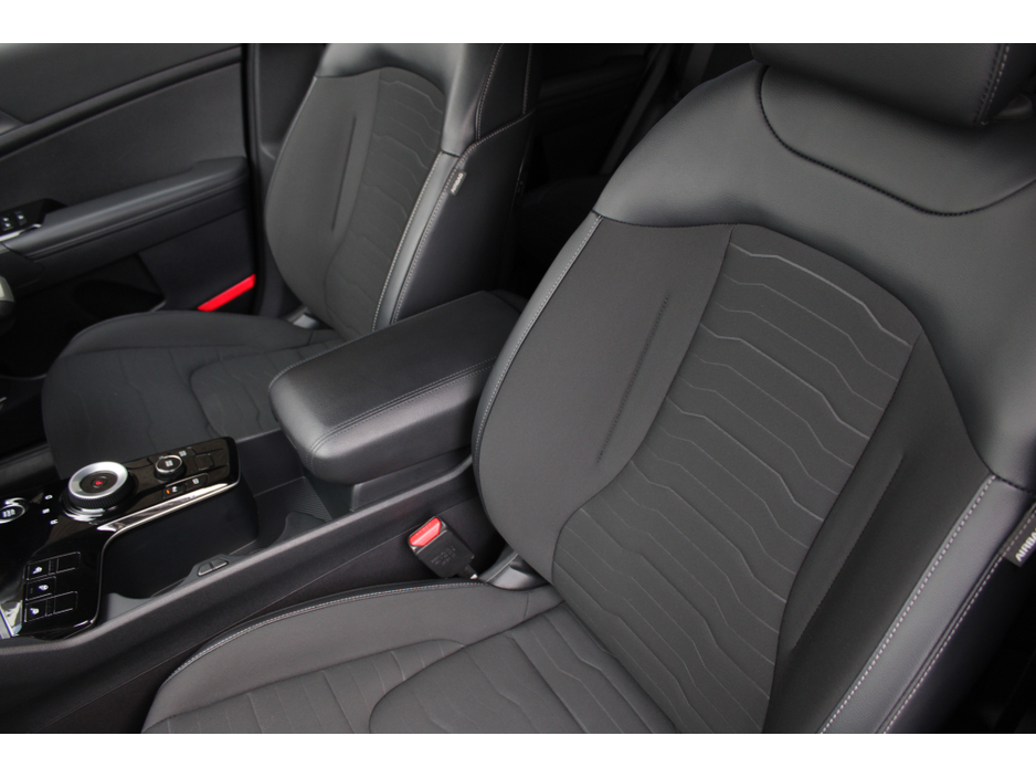 2023 Kia Sportage - image 26