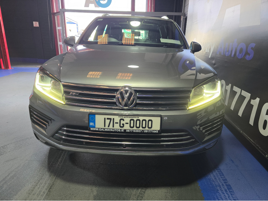 2017 Volkswagen Touareg V6 R-LINE-FULLY SERVICED WITH NEW TYRES €26,450