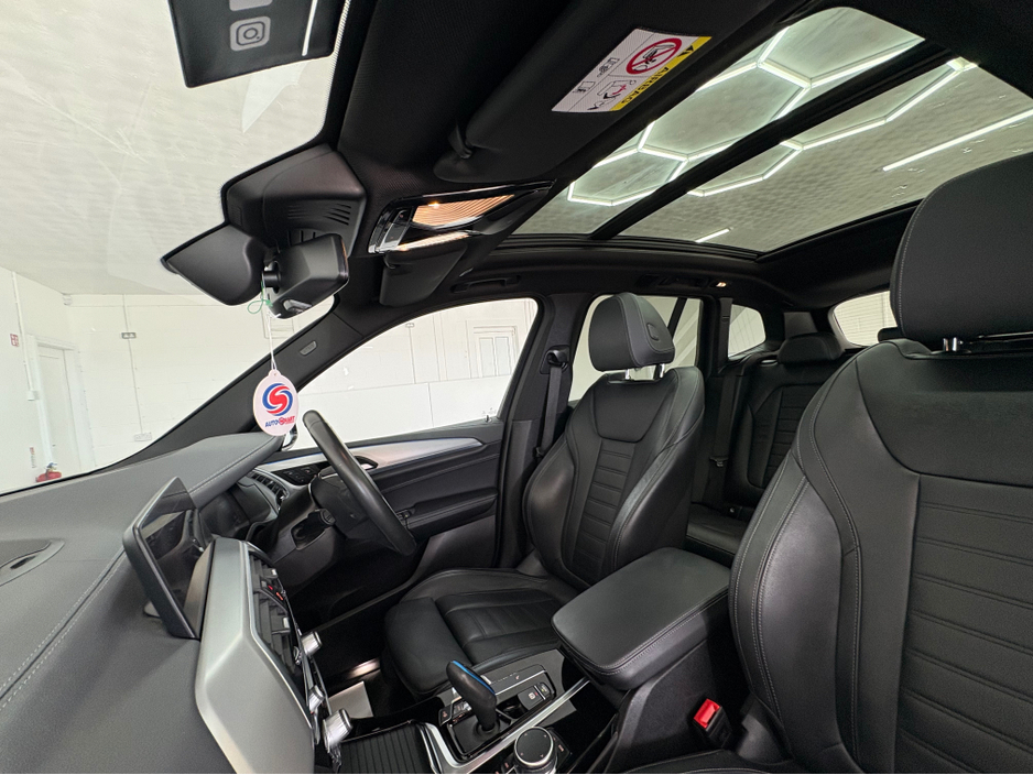 2022 BMW iX3 - image 2