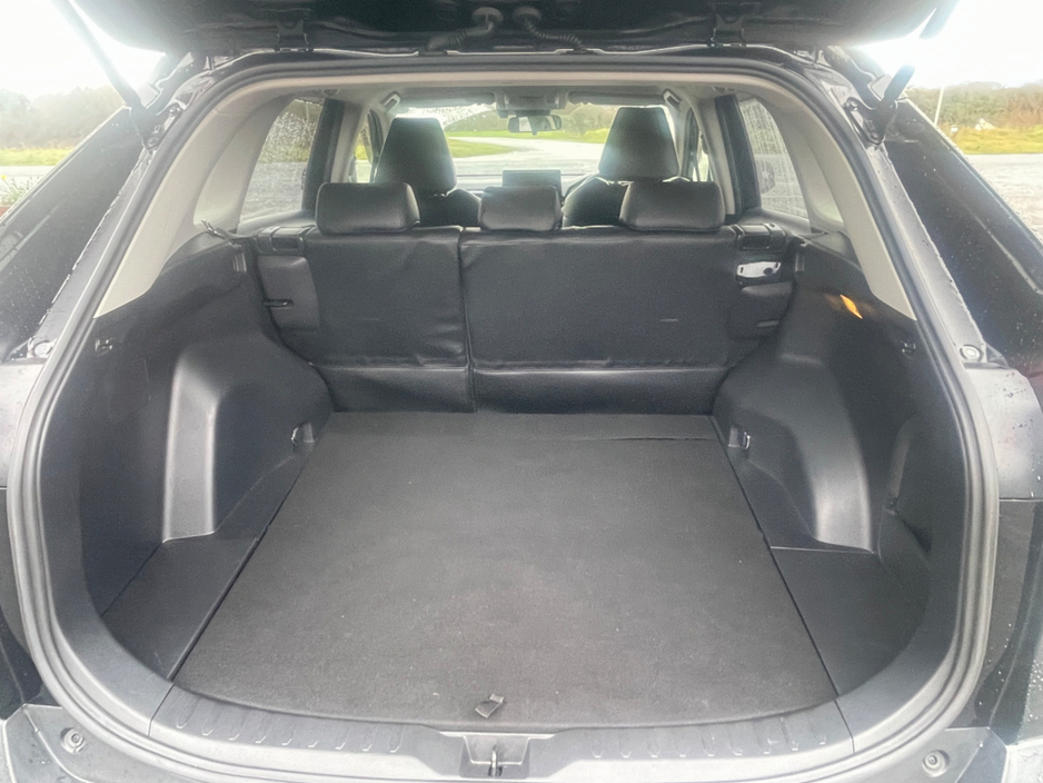 2019 Toyota Rav4 - image 9