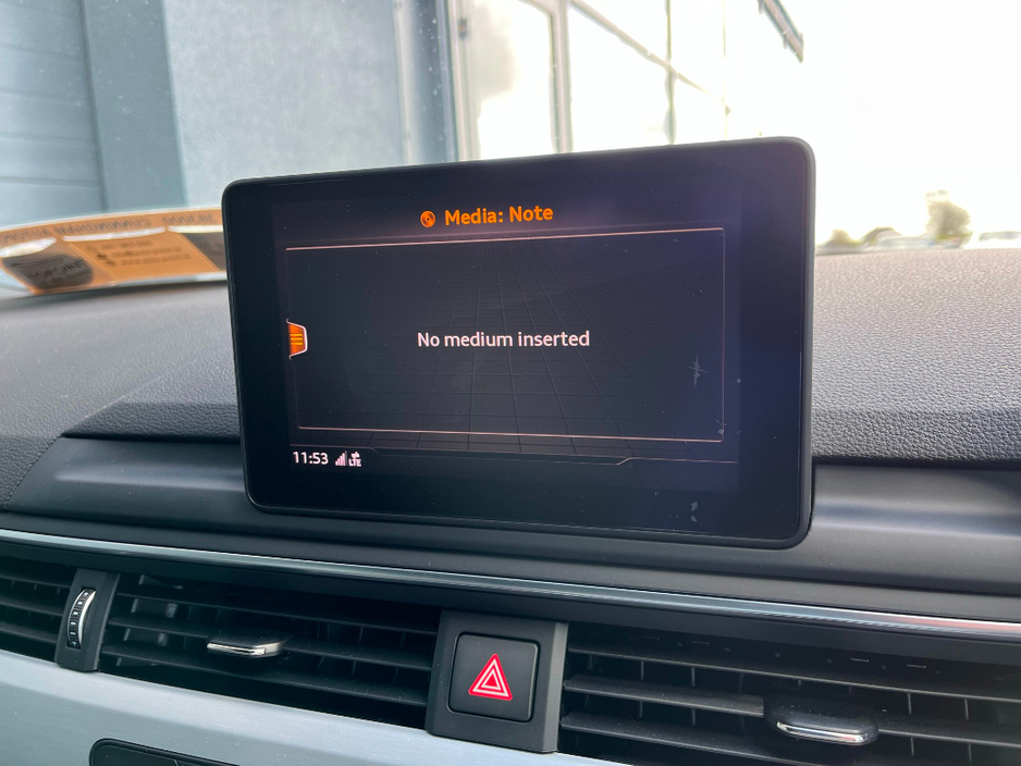 2018 Audi A4 - image 19