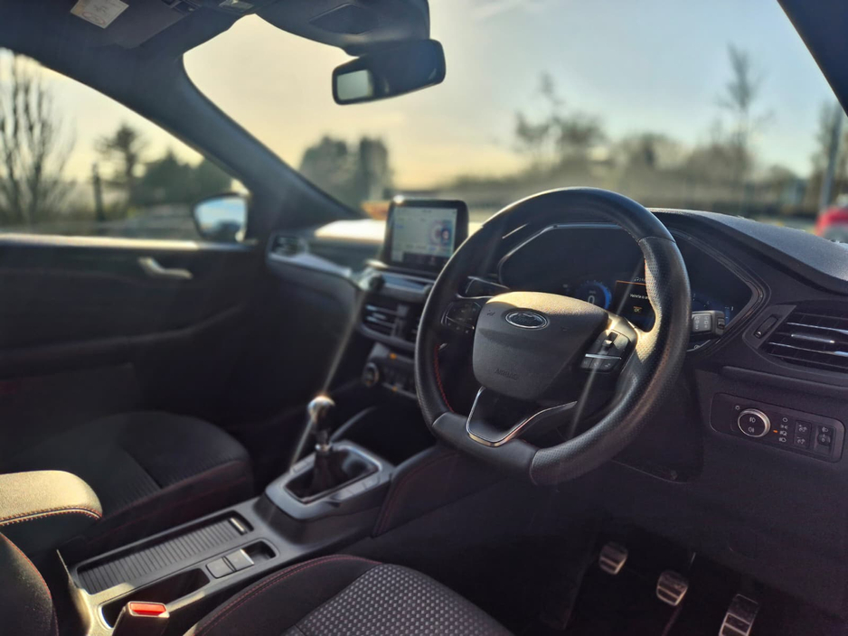 2022 Ford Kuga - image 12