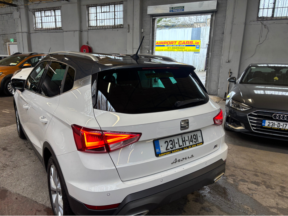 2023 SEAT Arona - image 16