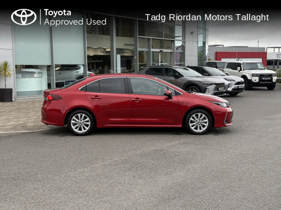 2023 Toyota Corolla LUNA SALOON * LOW MILEAGE NEW MODEL* €28,950