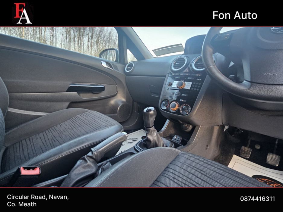 2014 Opel Corsa - image 25