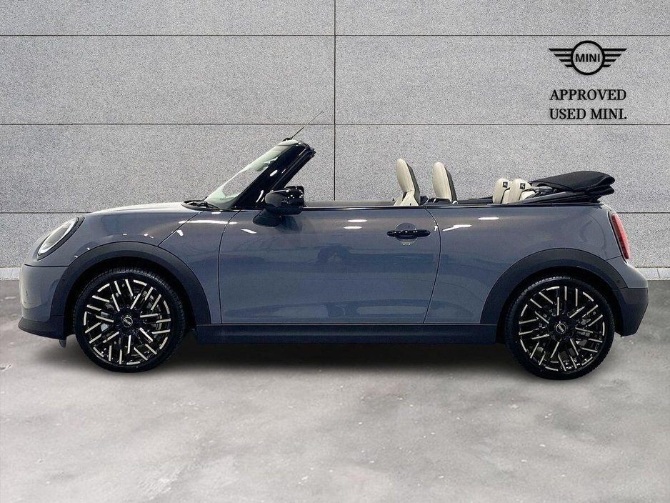 2025 MINI Convertible Cooper S €49,950