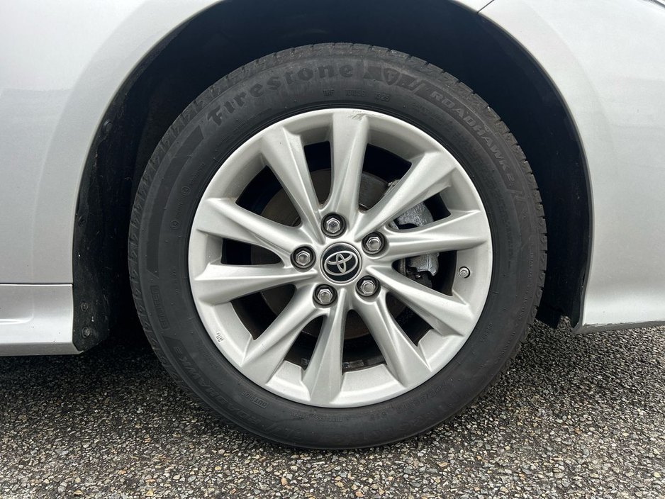 2023 Toyota Corolla - image 5