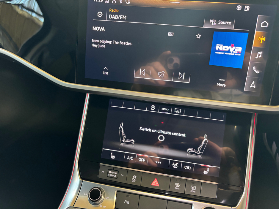 2022 Audi A6 - image 15