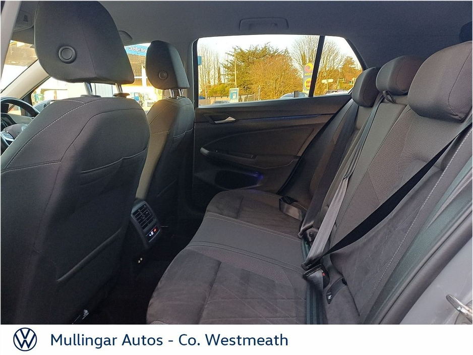 2022 Volkswagen Golf 2.0 TDI 115HP Style €26,950