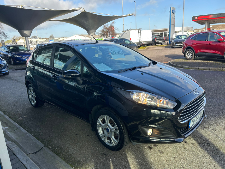 2015 Ford Fiesta - image 8