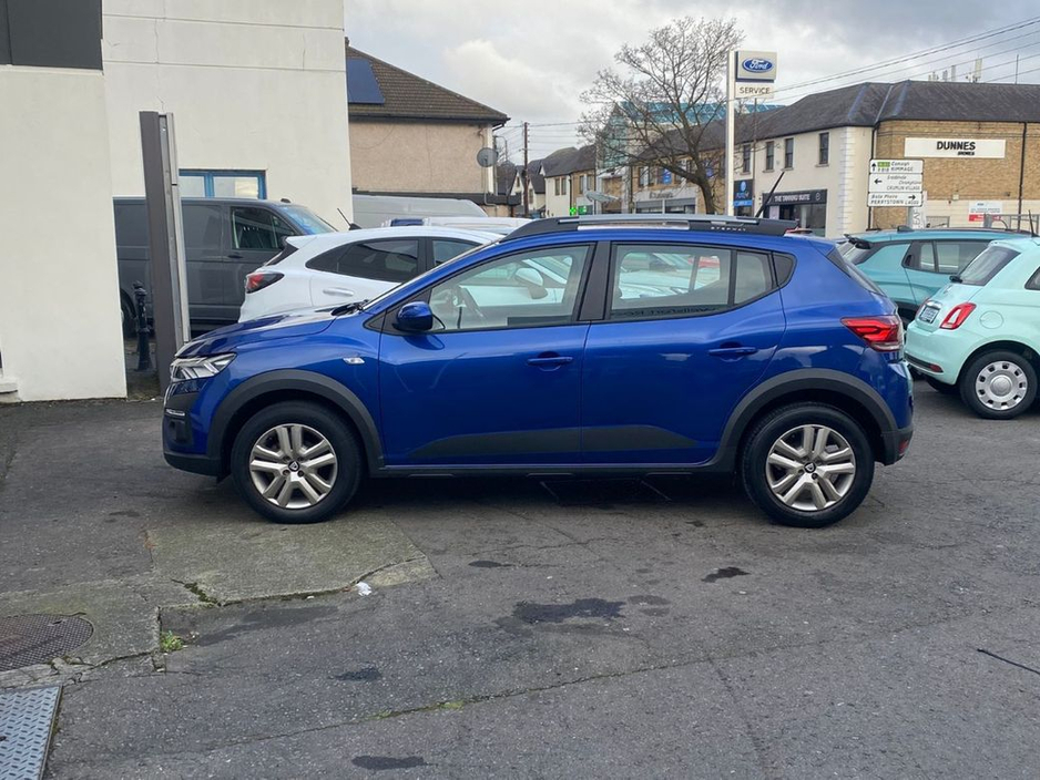 2021 Dacia Sandero - image 10