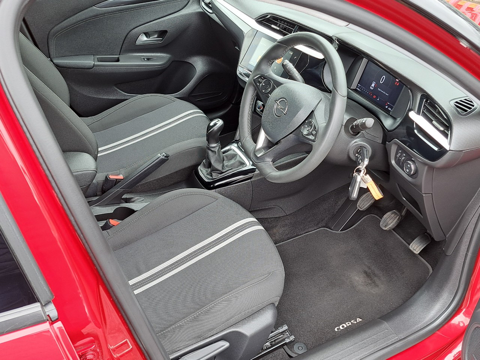 2023 Opel Corsa - image 13