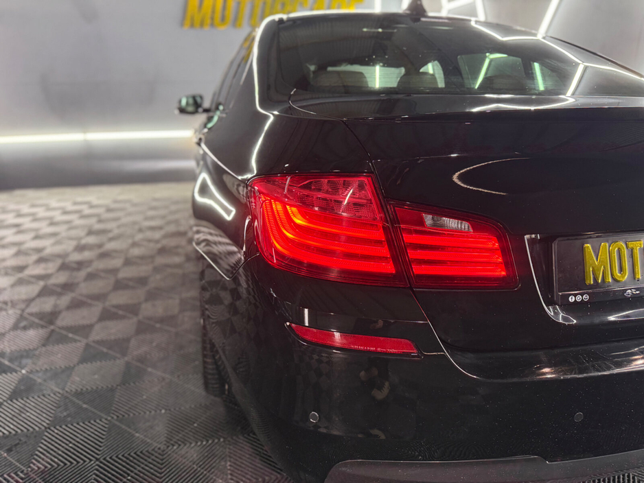 2015 BMW 5 Series - image 11