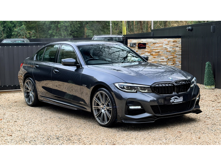 2021 BMW 3 Series 2021 (212)  BMW 330e M-SPORT X-DRIVE (4WD) 290BHP €25,999