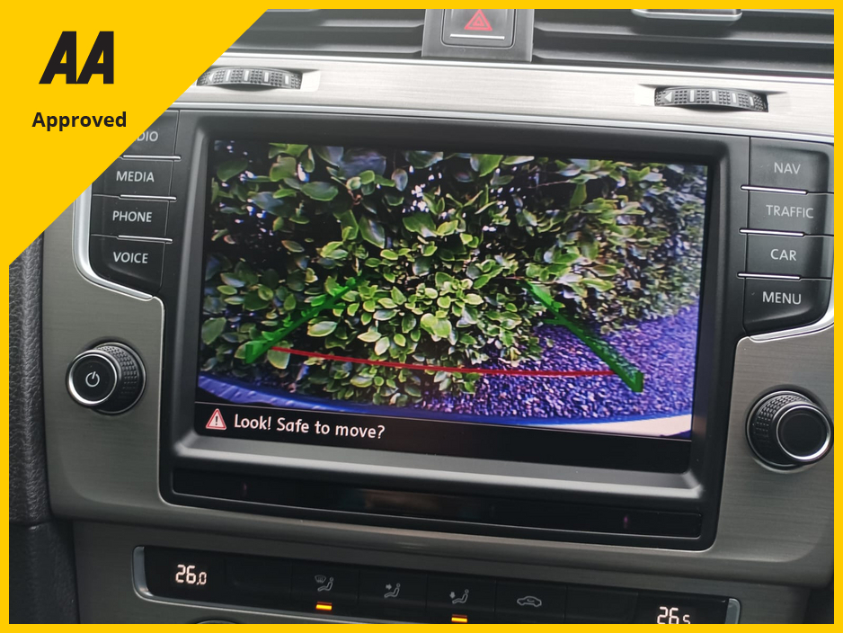 2017 Volkswagen Golf 1.2 TSI COMFORTLINE PLUS COMPREHENSIVE SERVICE HISTORY (9 STAMPS) ONLY 74,146kms FACTORY IMMOBILISER PUSH BUTTON START PROXIMITY KEY MULTI-FUNCTION STEERING WHEEL ALLOY WHEELS NCT ROADTAX €17,695