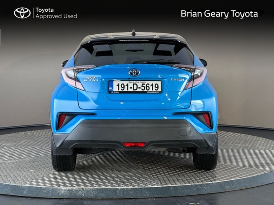 2019 Toyota C-HR - image 4