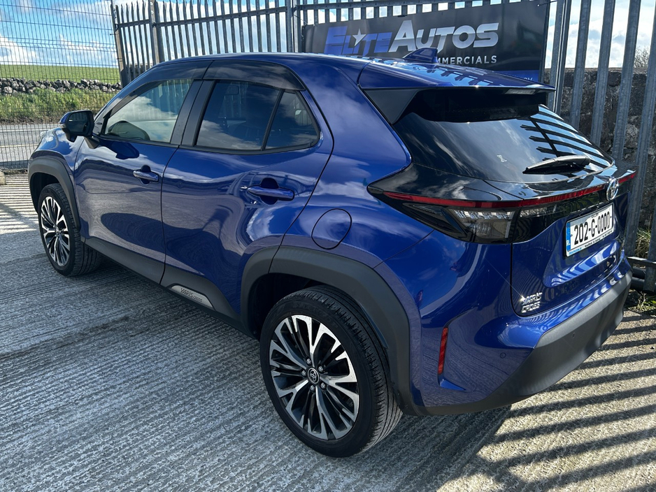2020 Toyota Yaris Cross - image 3