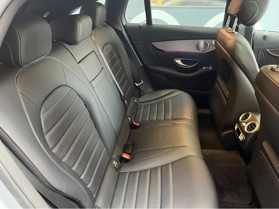 2020 Mercedes-Benz EQC - image 16