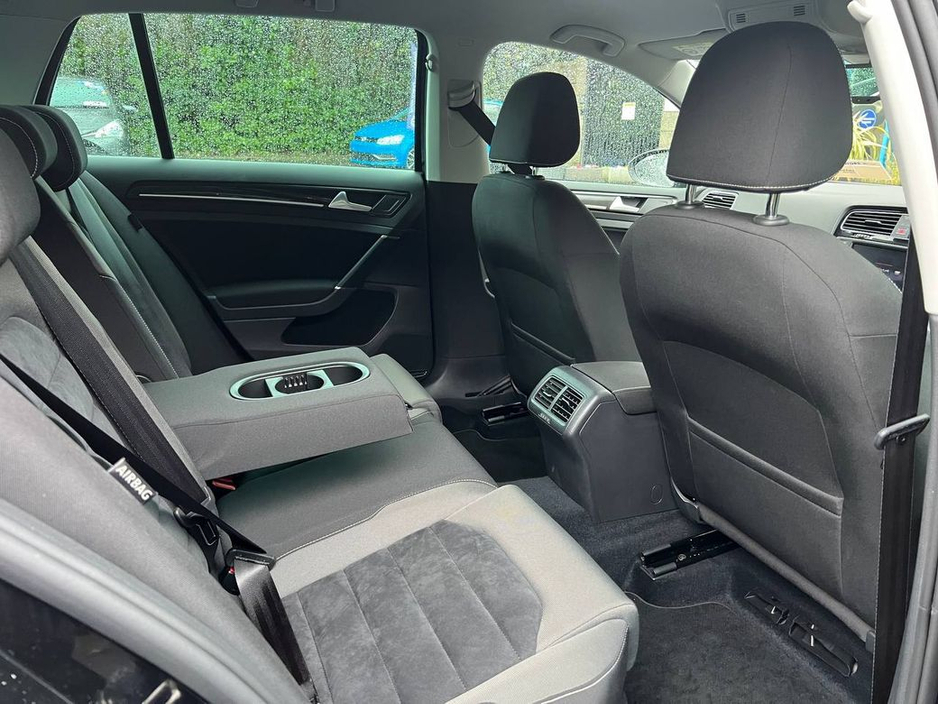 2016 Volkswagen Golf HIGHLINE R-LINE PACK 1.4 TSI AUTO // FULL SERVICE HISTORY // LOW MILEAGE // REVERSE CAMERA €16,900