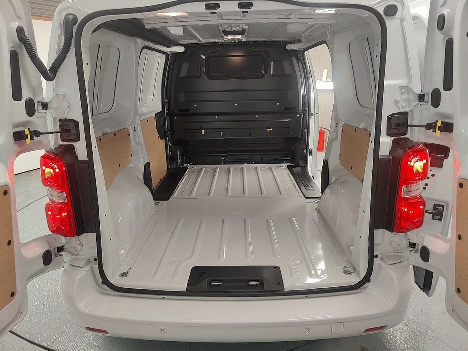 2026 Citroen Dispatch DISPATCH ENTERPRISE +From €143 Per Week €32,921