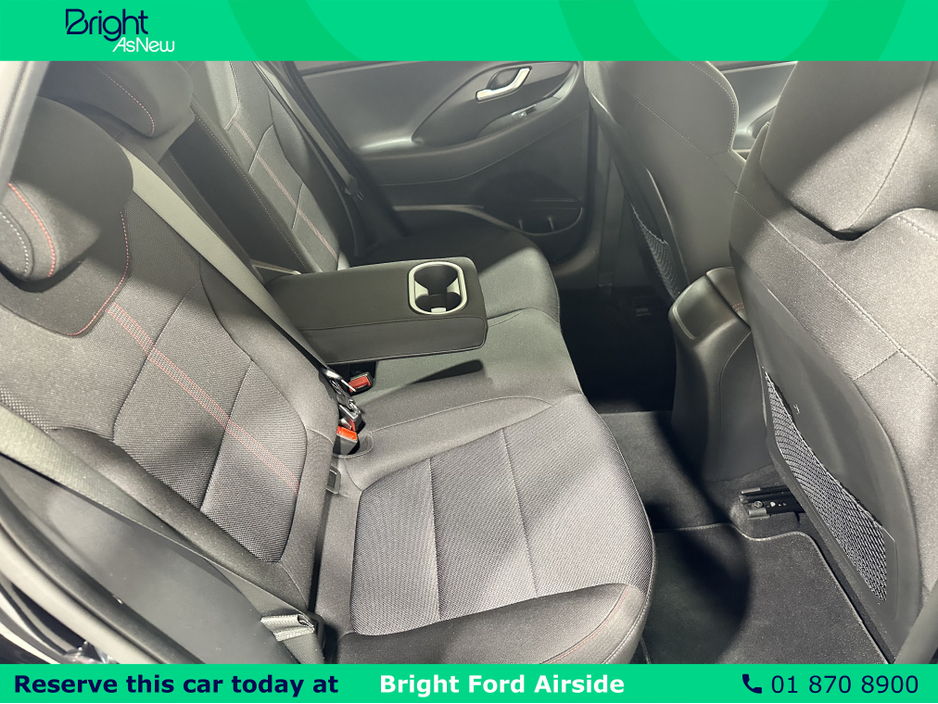 2021 Hyundai i30 - image 21