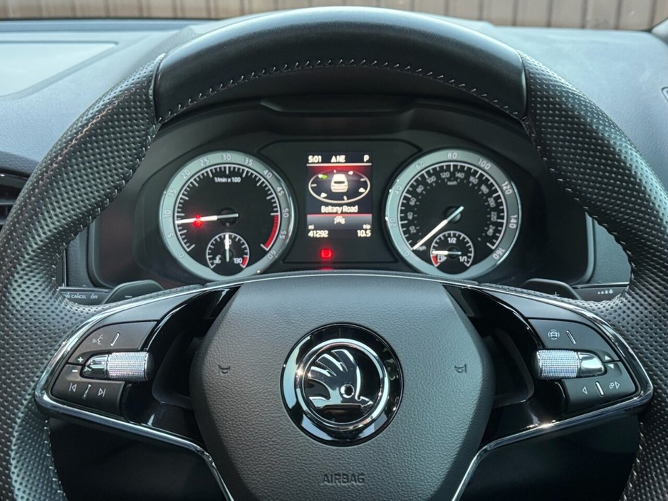 2022 Skoda Karoq 2.0 TDI SportLine SUV 5dr Diesel DSG 4WD Euro 6 (s/s) (150 ps) 1 OWNER + GLASS SUNROOF + REVERSE CAMERA + HEATED SEATS