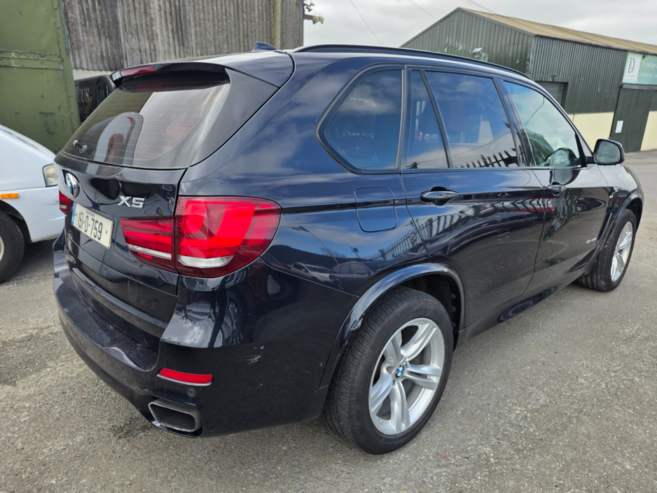 2015 BMW X5 - image 4