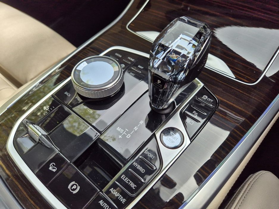 2021 BMW X5 - image 23