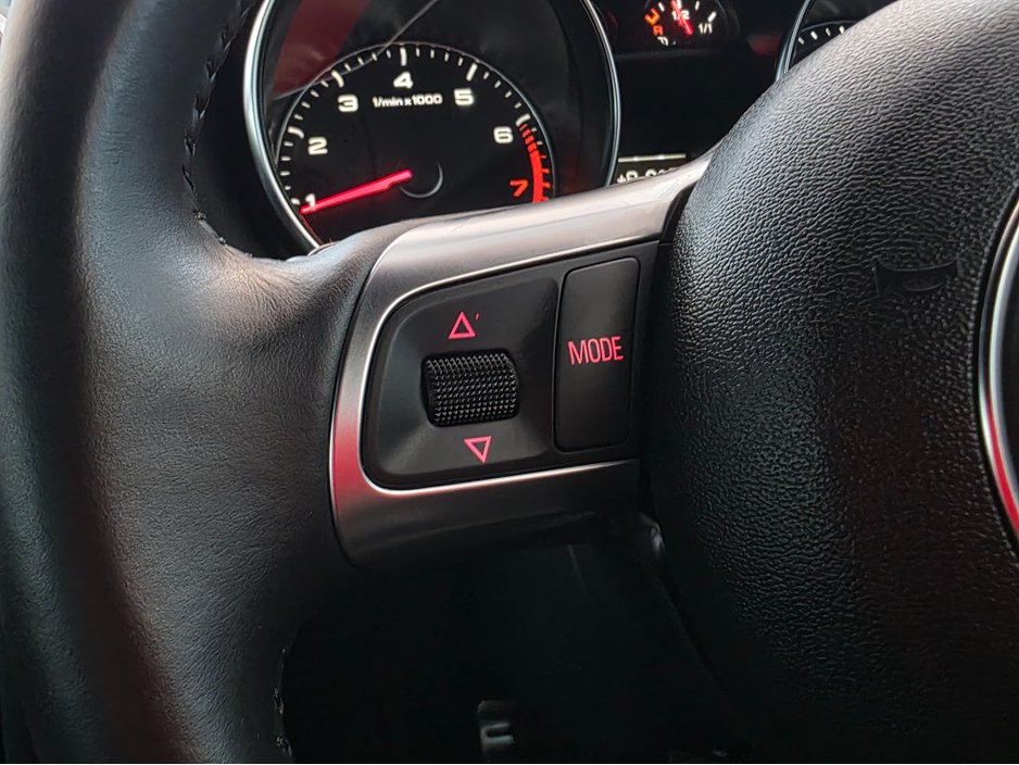 2012 Audi TT - image 17