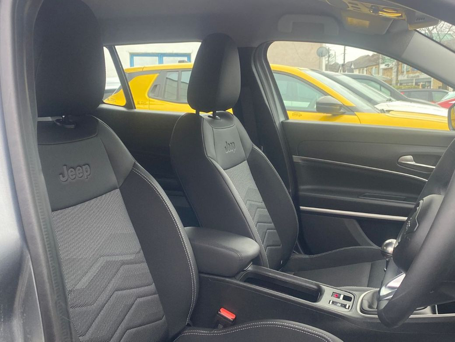 2025 Jeep Avenger 1.2 100HP Altitude €28,895