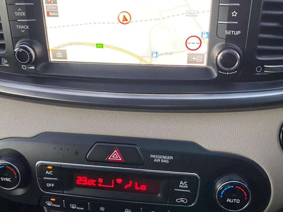 2019 Kia Sorento 7 Seater 2.2D Premium Spec IMMACULATE CONDITION* Privacy Glass, Rear Spoiler, Sat Nav, Heated Seats, Electric Seats, Cruise Control, Electric Windows, €27,900