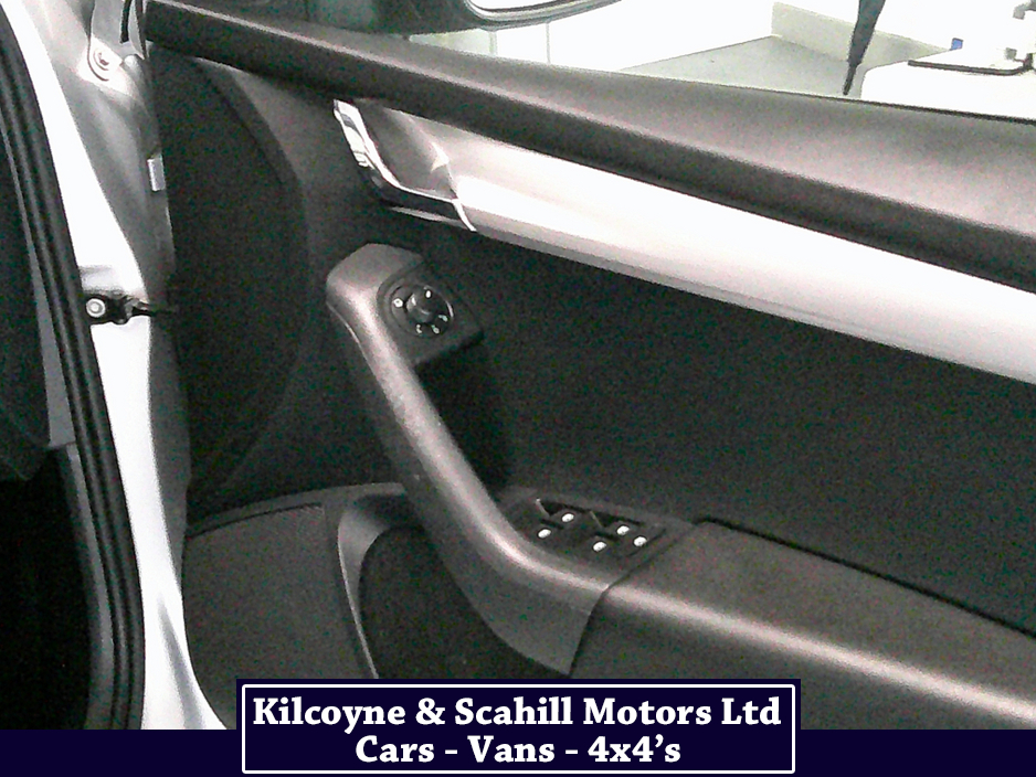 2019 Skoda Octavia - image 21