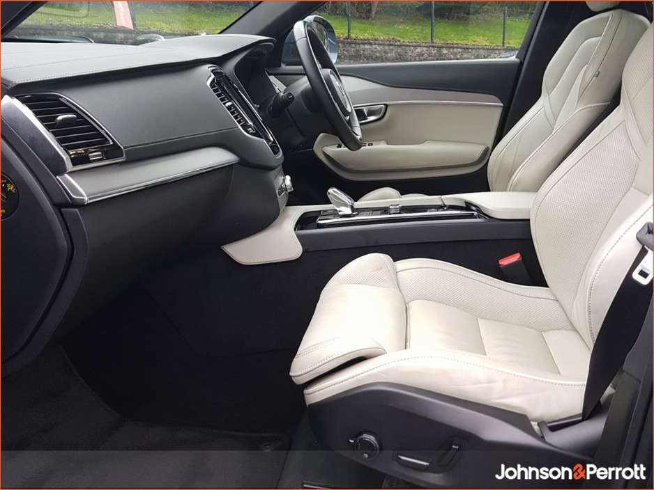 2024 Volvo XC90 - image 7