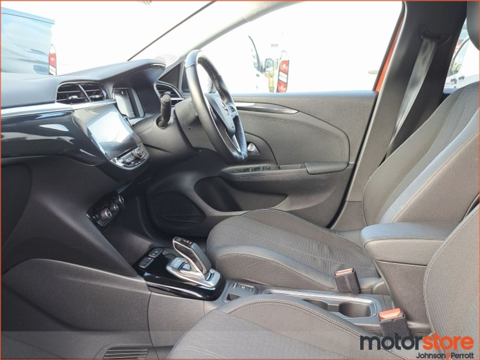 2021 Opel Corsa - image 3