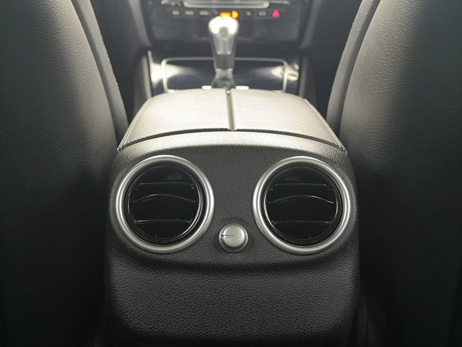 2018 Mercedes-Benz C Class - image 35