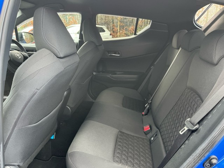 2022 Toyota C-HR 1.8 HYBRID SPORT BI- 4DR AUTO €26,950