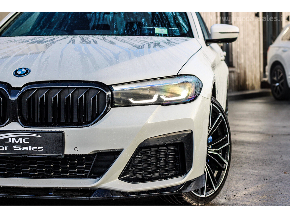 2022 BMW 5 Series 530e M Sport €36,995