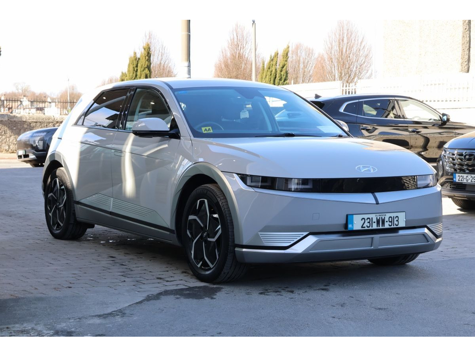 2023 Hyundai Ioniq 5 - image 4