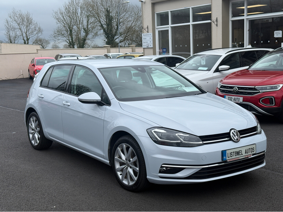2018 Volkswagen Golf - image 3