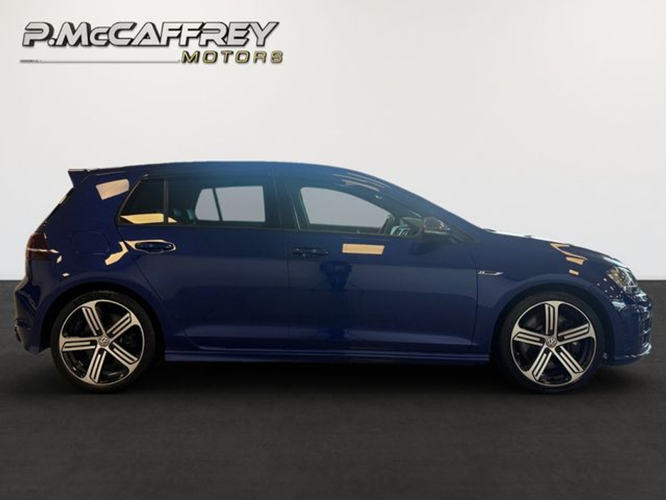 2016 Volkswagen Golf - image 4