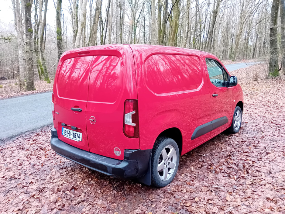 2019 Opel Combo - image 8