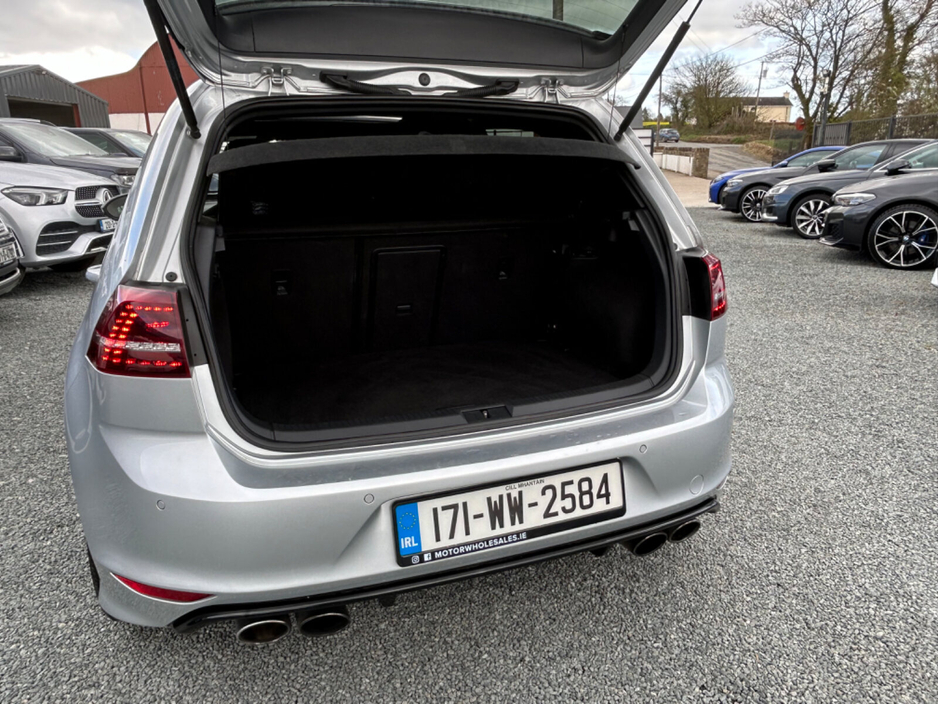 2017 Volkswagen Golf - image 17