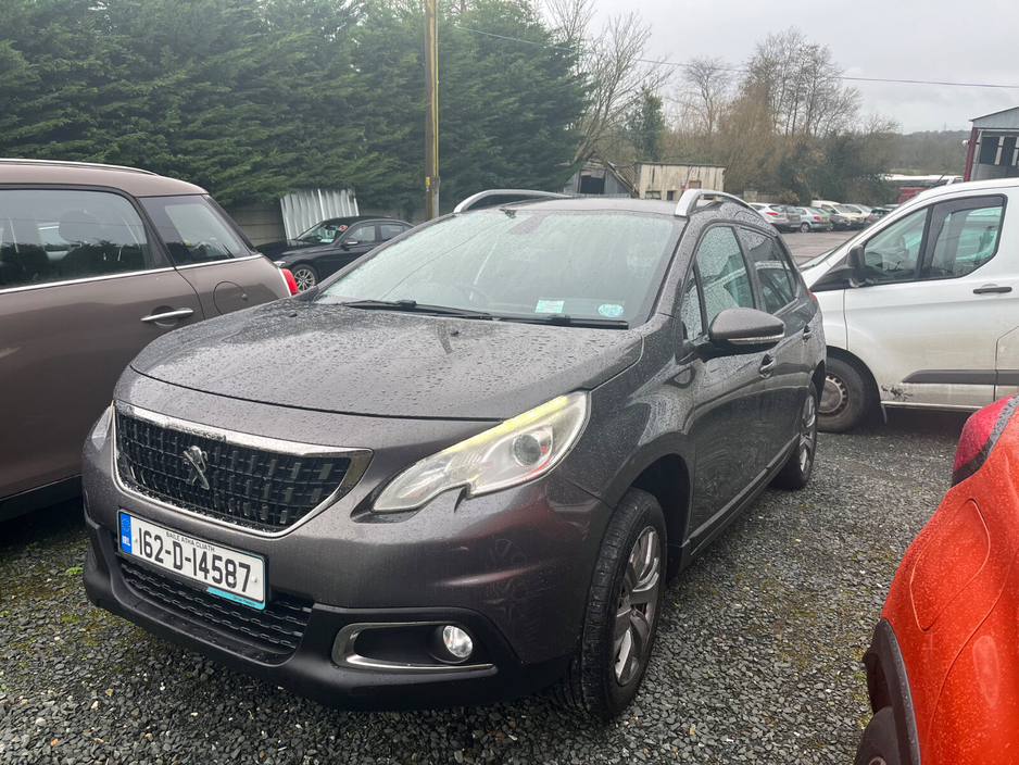 2016 Peugeot 2008 - image 2