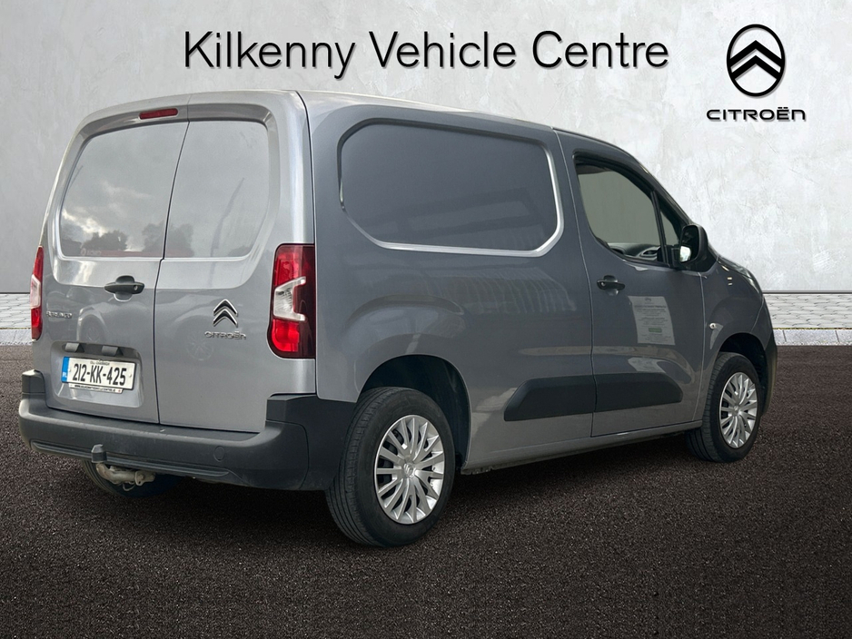 2021 Citroen Berlingo - image 8