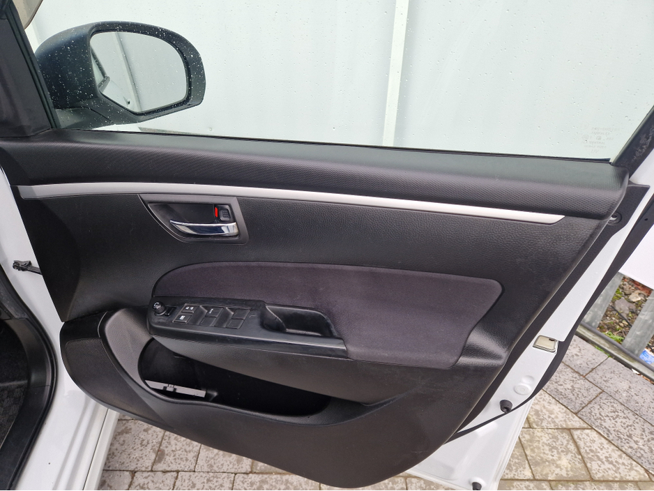 2012 Suzuki Swift 1.2 PETROL AUTO €6,495