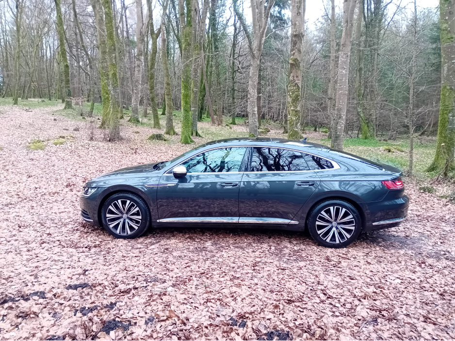 2017 Volkswagen Arteon - image 4