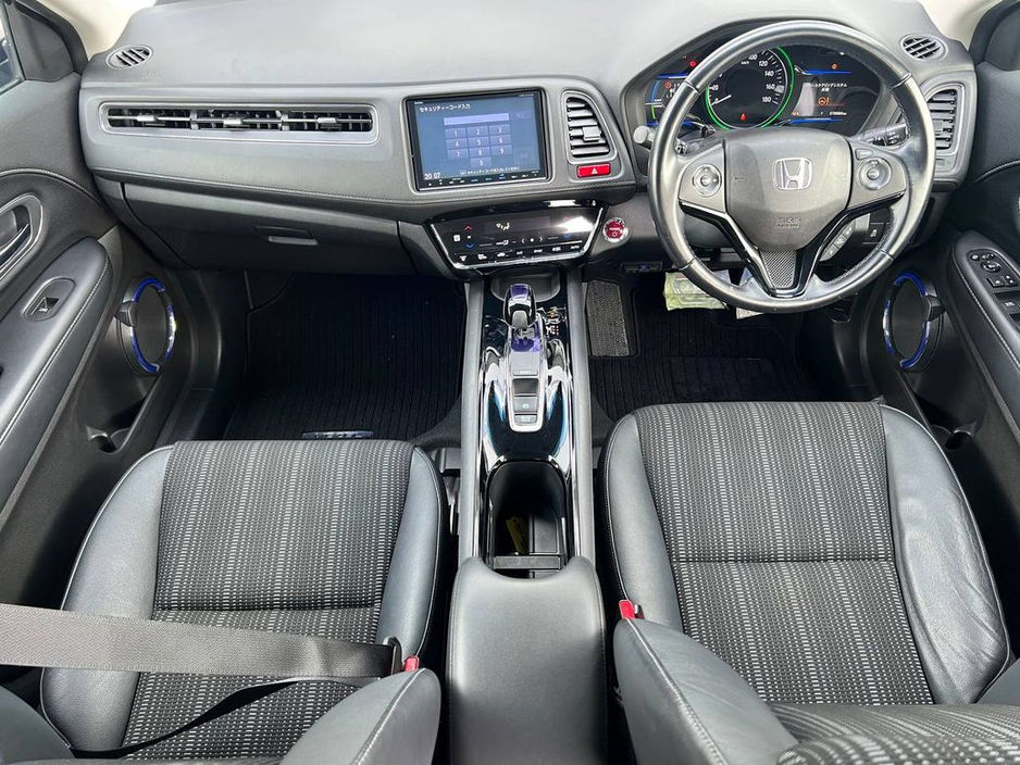 2016 Honda Vezel - image 10