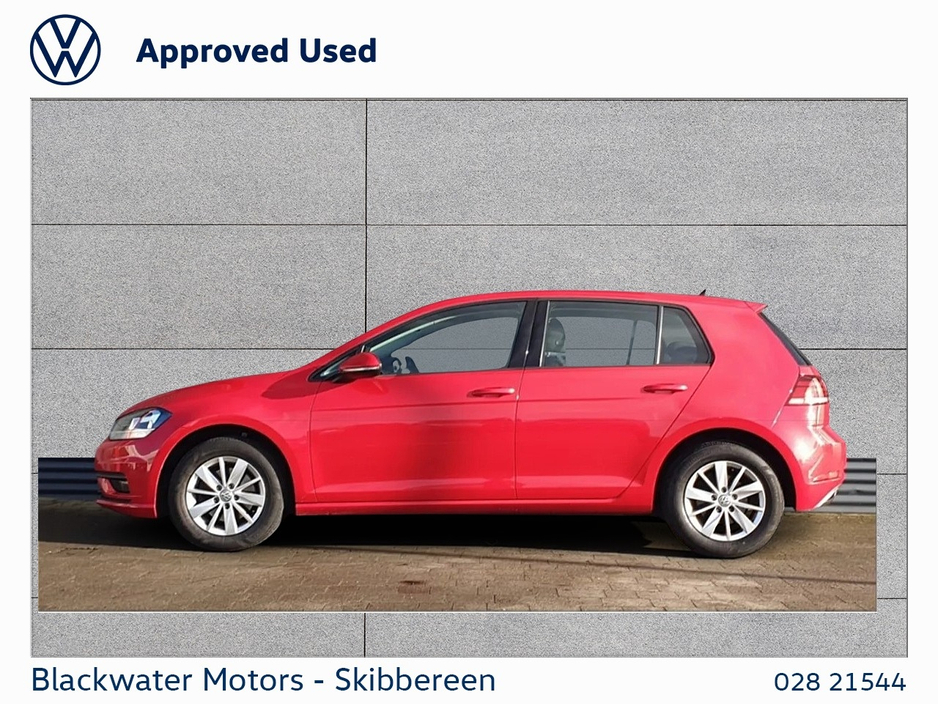 2021 Volkswagen Golf - image 5