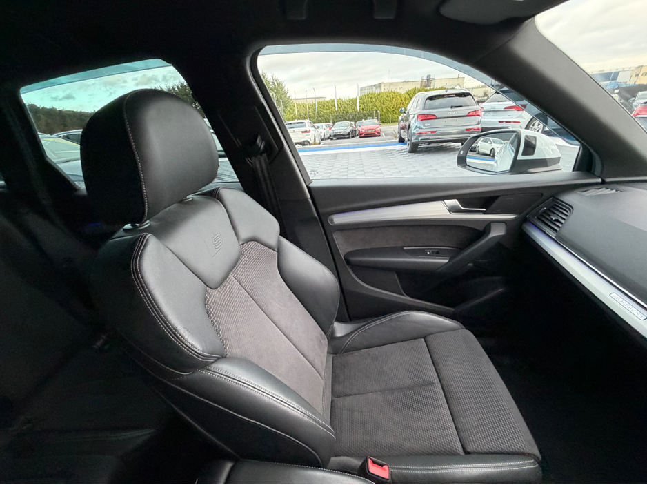 2019 Audi Q5 - image 23